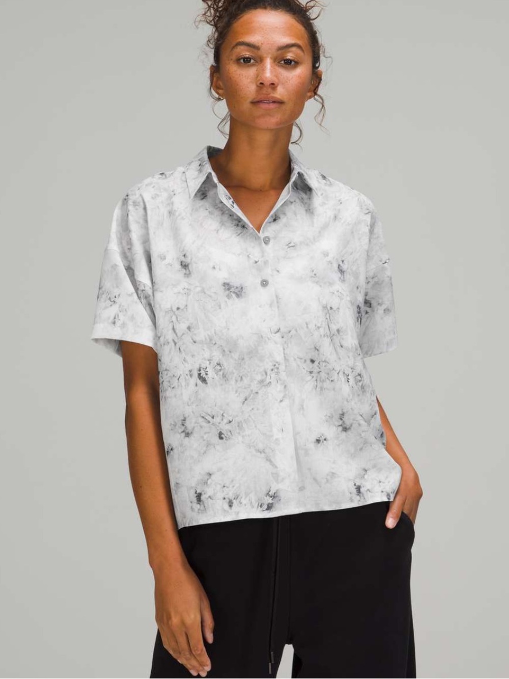 LULULEMON Full Day Ahead Button-Down Shirt